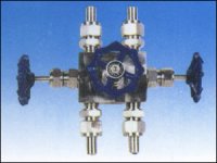 SF-1型三阀组